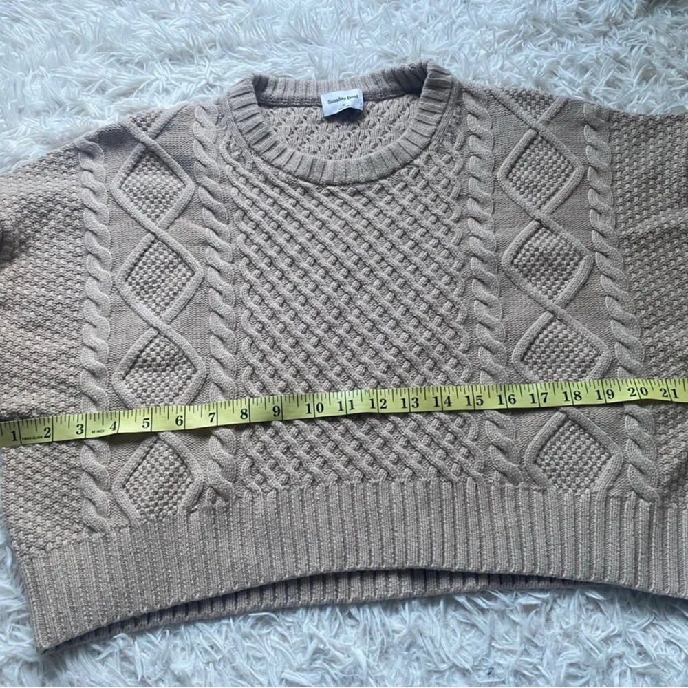Aritzia x Sunday Best - “Peggy” Cropped Cable Knit Sweater in Beige - Picture 5 of 7